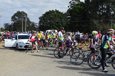 cyclists lining up to race